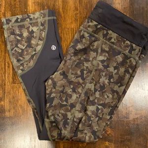 Lululemon crops